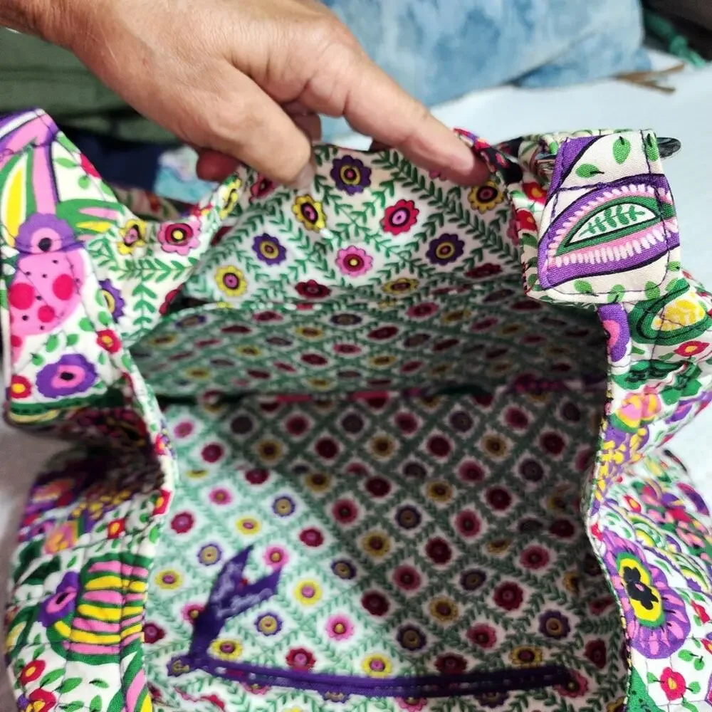VERA BRADLEY EUC LARGE HELLO DAHLIA HOBO BAG